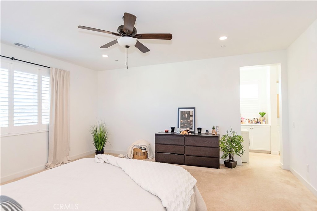 4043 Bridle Court Property Photo 32