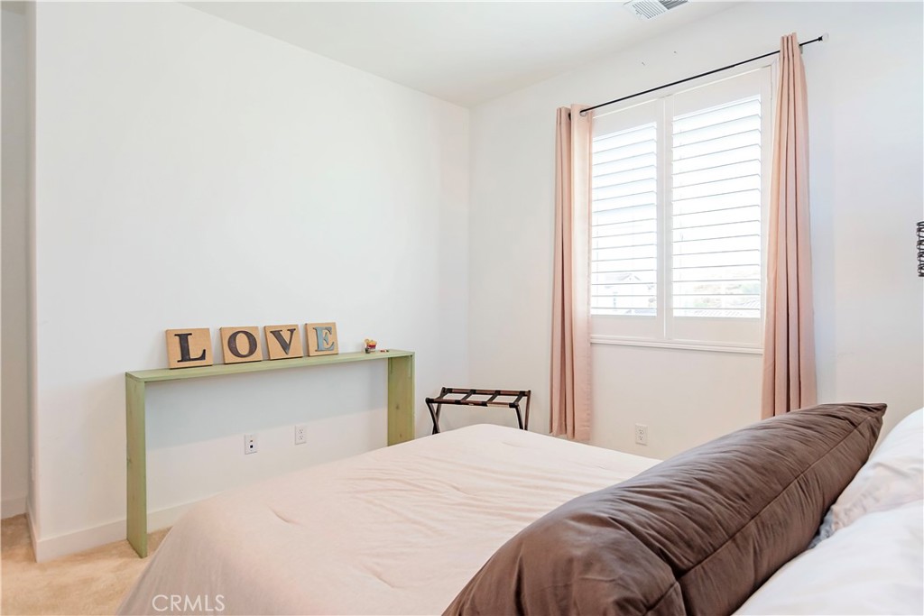 4043 Bridle Court Property Photo 44