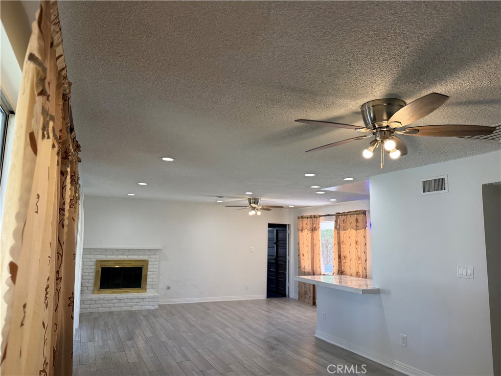 1305 Avenue J3 E Property Photo 7