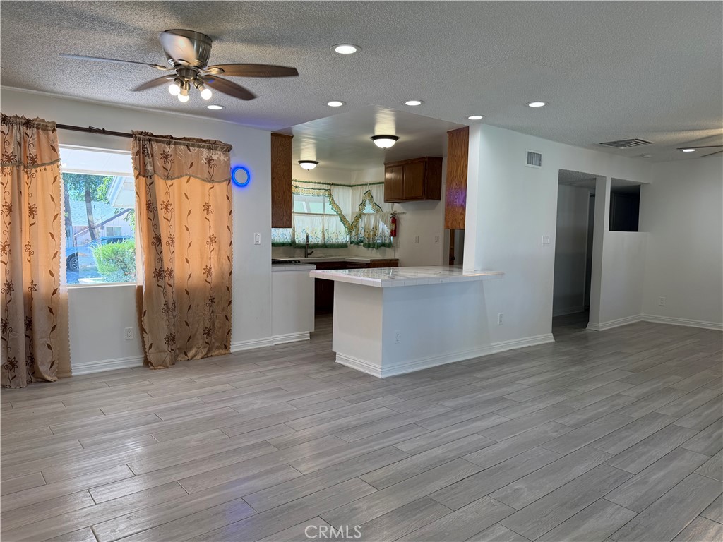 1305 Avenue J3 E Property Photo 11