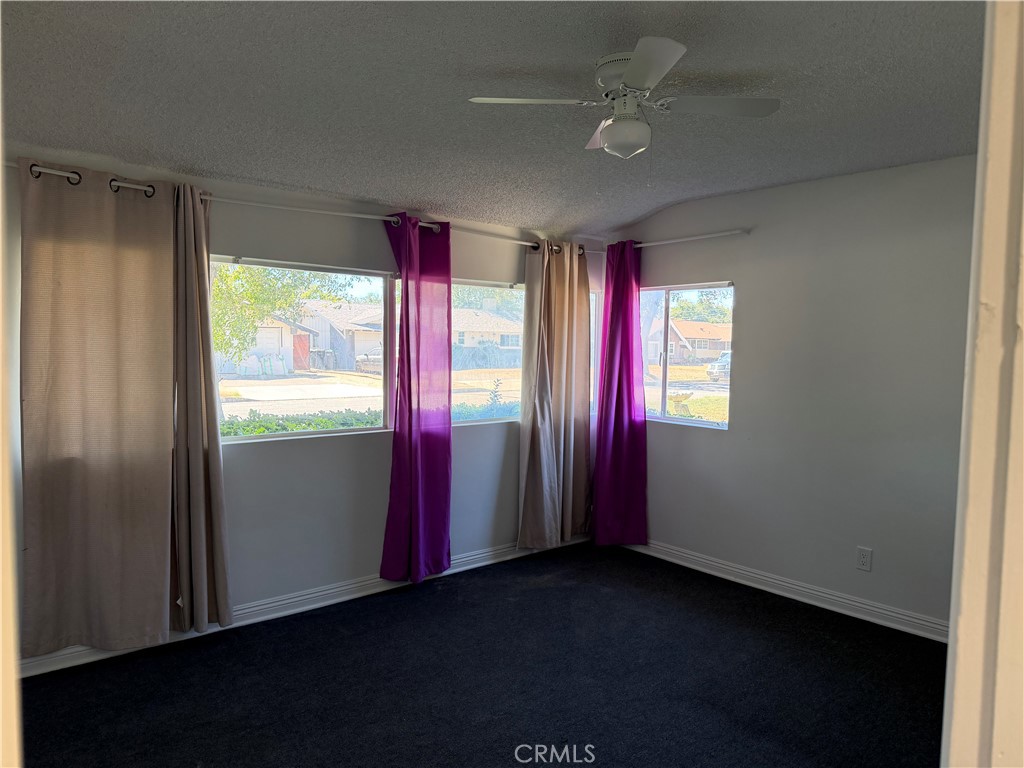 1305 Avenue J3 E Property Photo 16