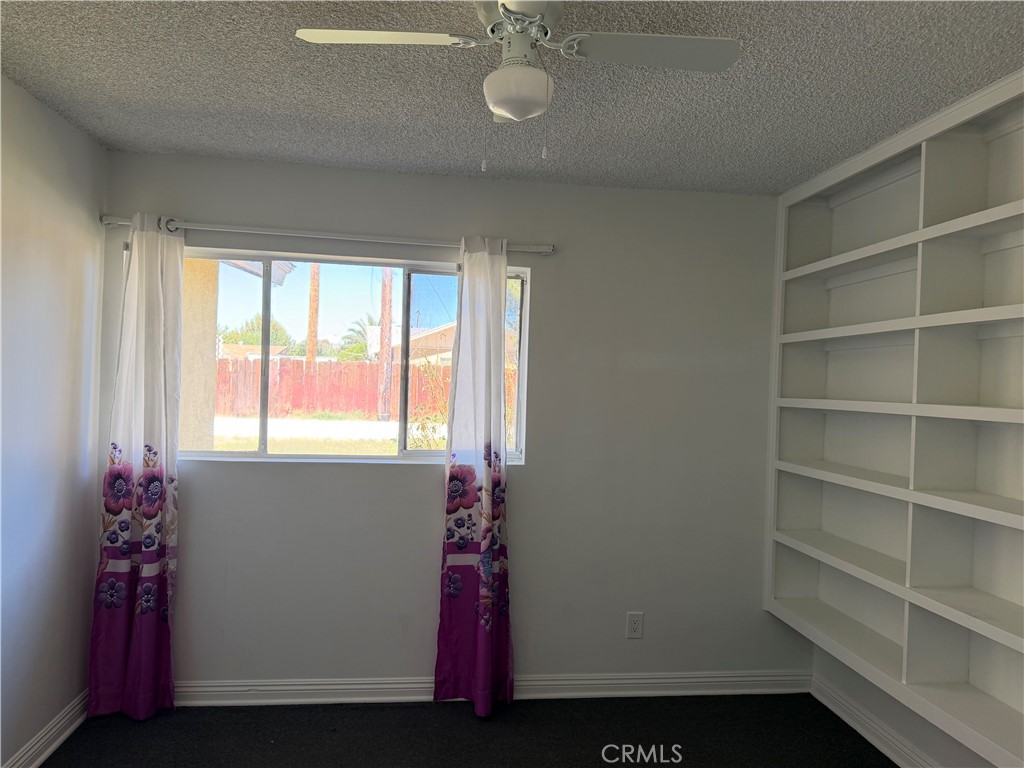 1305 Avenue J3 E Property Photo 25