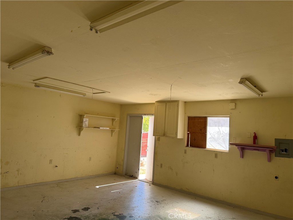 1305 Avenue J3 E Property Photo 29