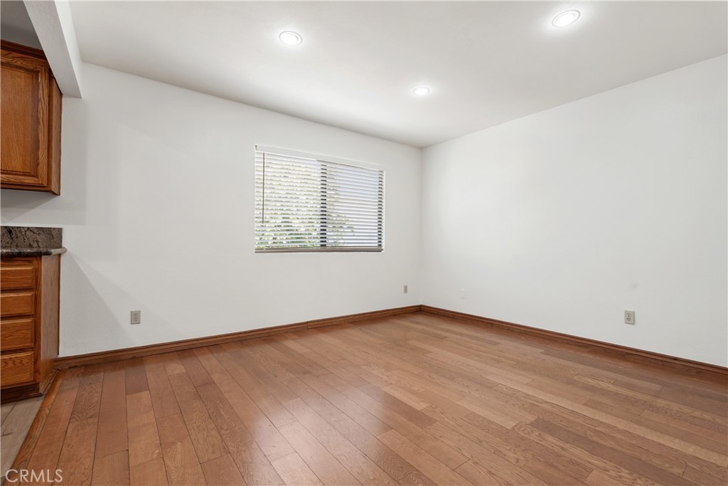7137 Shoup Ave 39 Property Photo 11