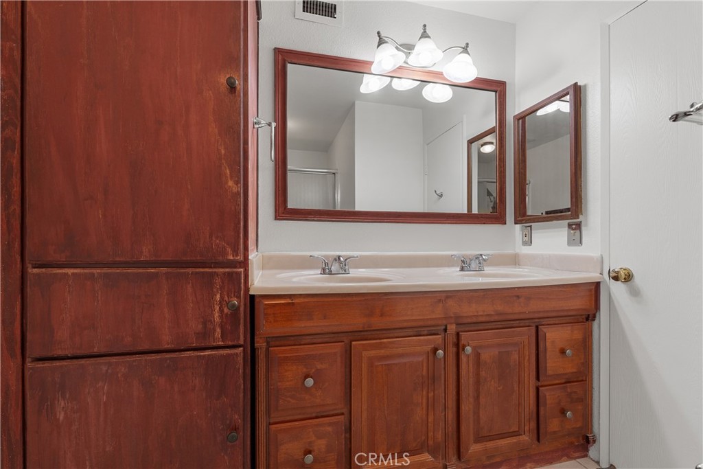 7137 Shoup Ave 39 Property Photo 25