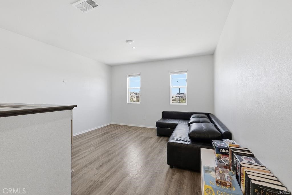 4384 W Avenue J-5 Property Photo 14
