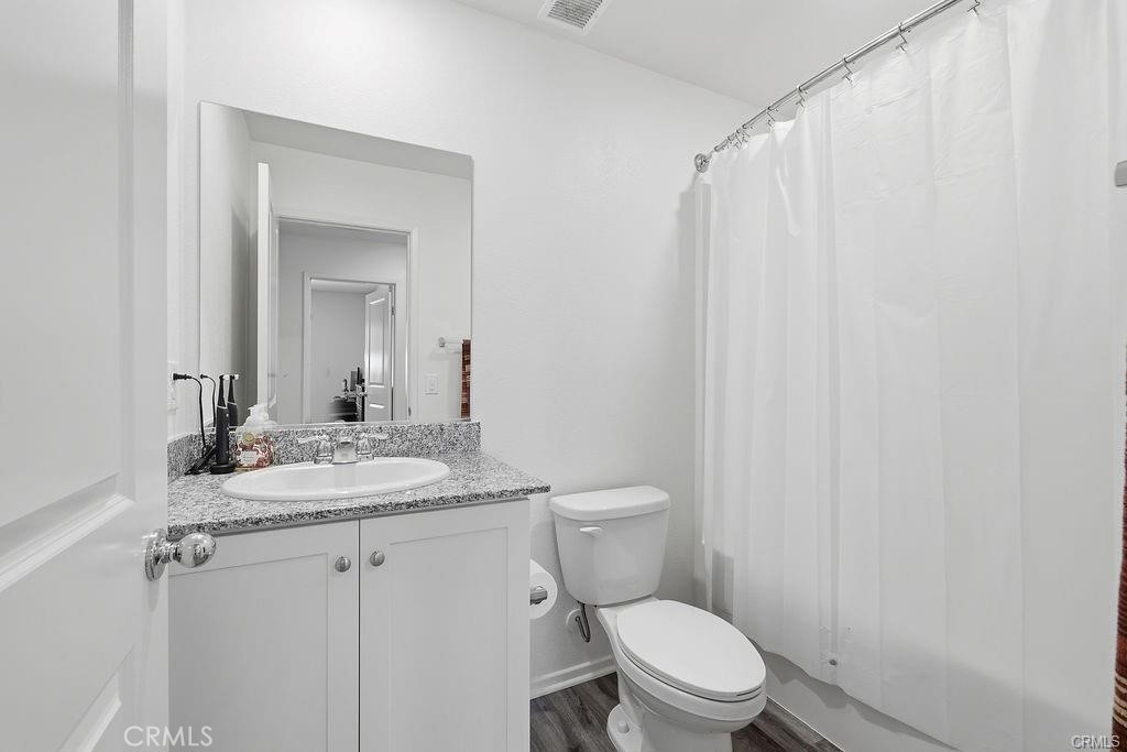 4384 W Avenue J-5 Property Photo 21