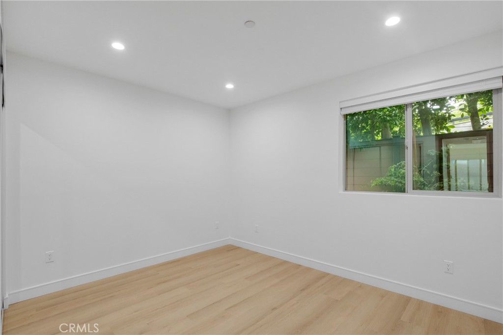 5224 Strohm Avenue Property Photo 10