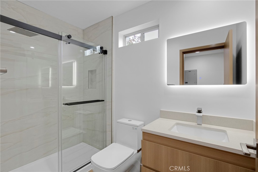 5224 Strohm Avenue Property Photo 14