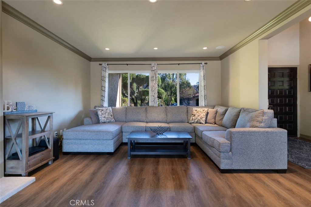 19174 Doral Place Property Photo 6