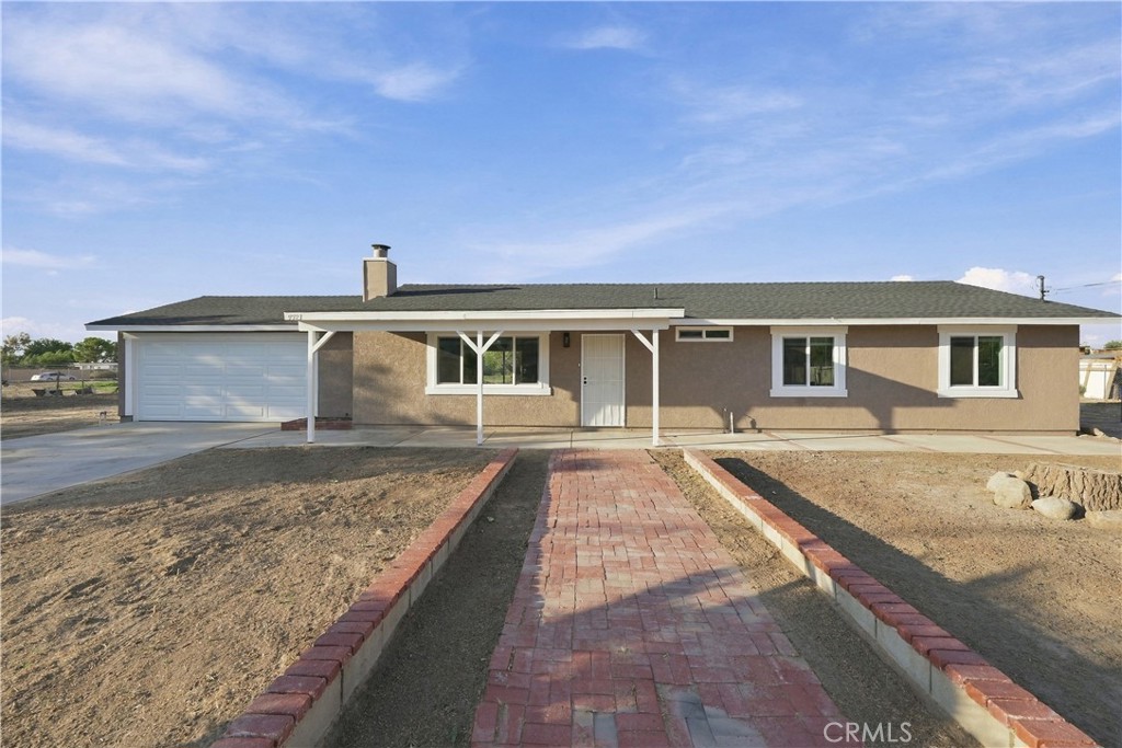 9523 E Avenue Q12 Property Photo 1