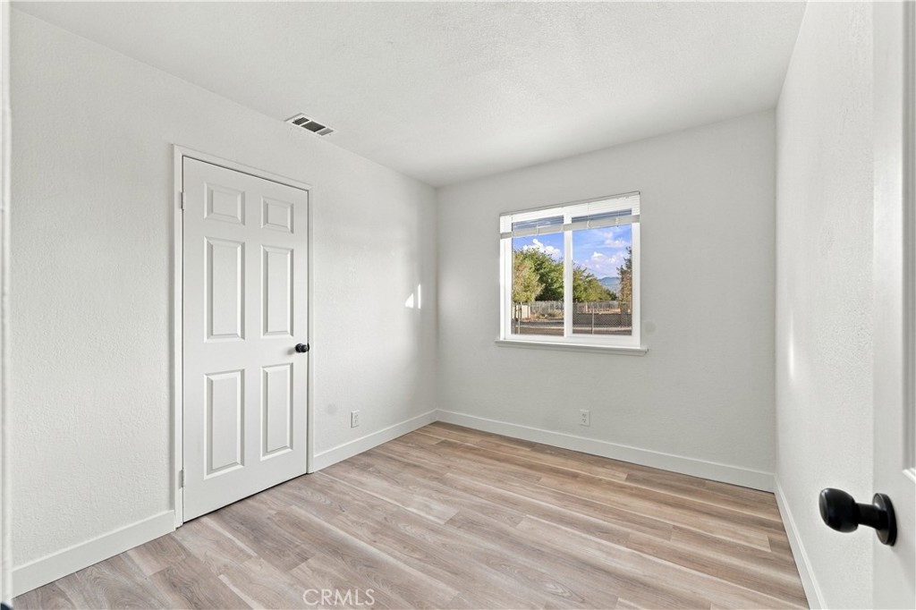9523 E Avenue Q12 Property Photo 18