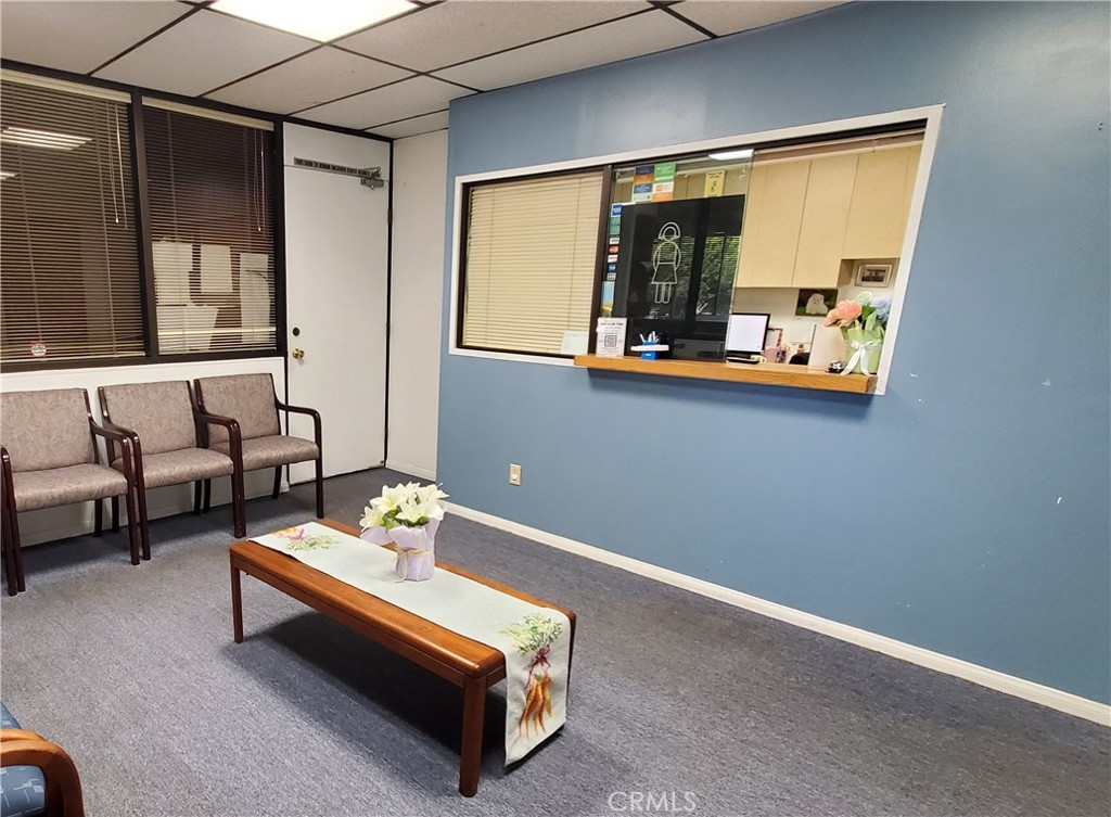 973 W 7th Street Property Photo 3