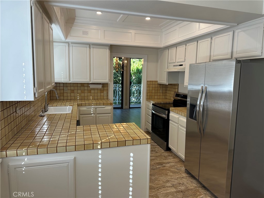 19029 Nordhoff Property Photo 9