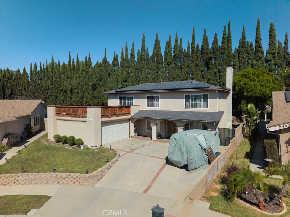 2491 Castlemont Court N Property Photo 2