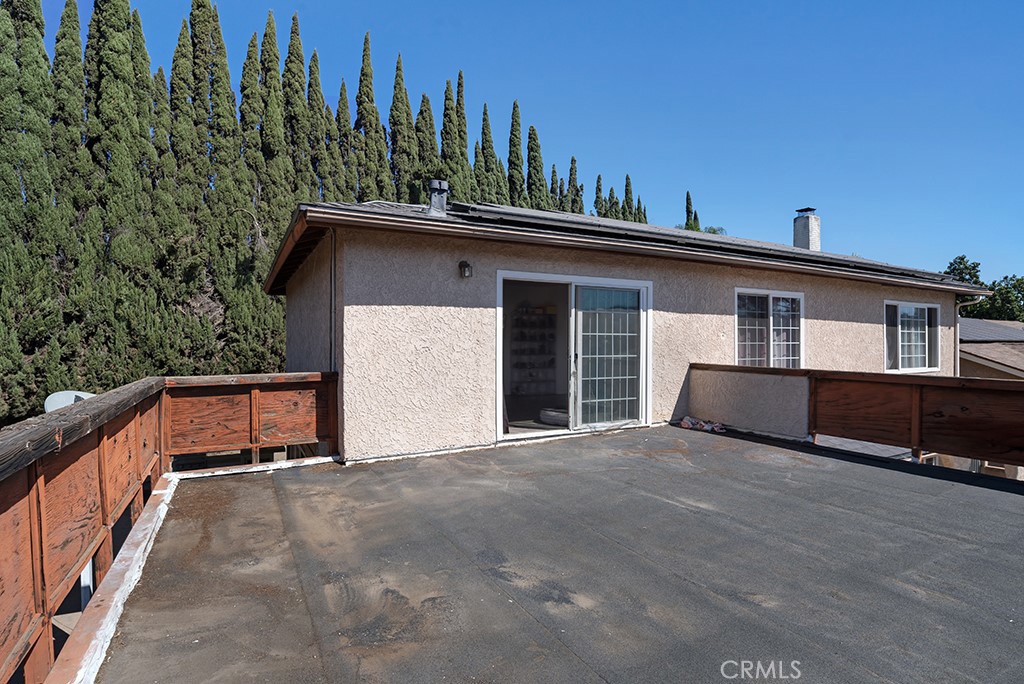 2491 Castlemont Court N Property Photo 28