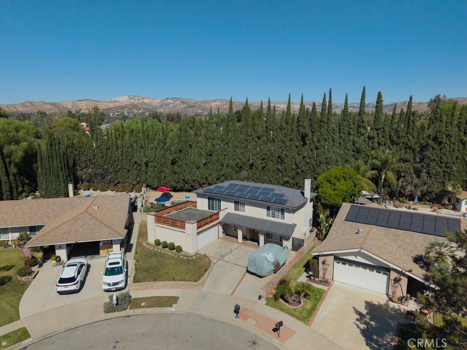 2491 Castlemont Court N Property Photo 33