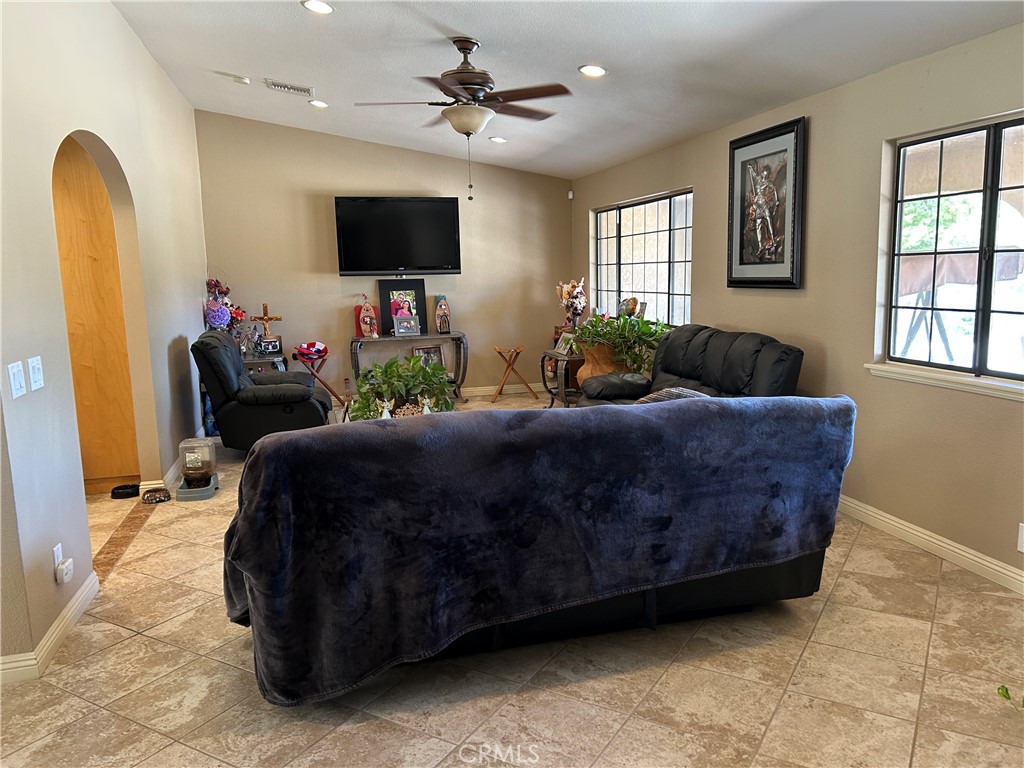 2524 Bent Spur Drive Property Photo 4