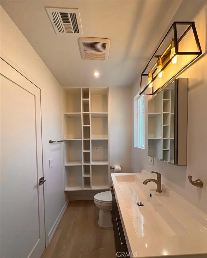 2686 Greenfield Property Photo 17