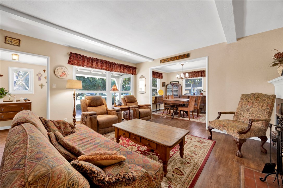 14013 Cohasset Street Property Photo 12