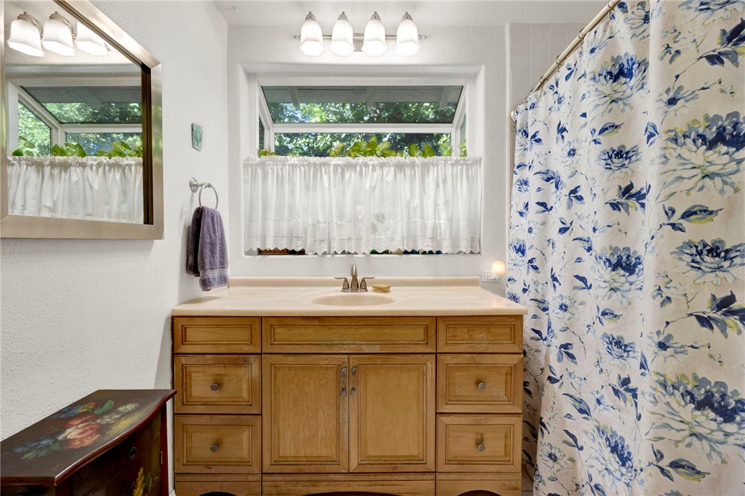 14013 Cohasset Street Property Photo 24