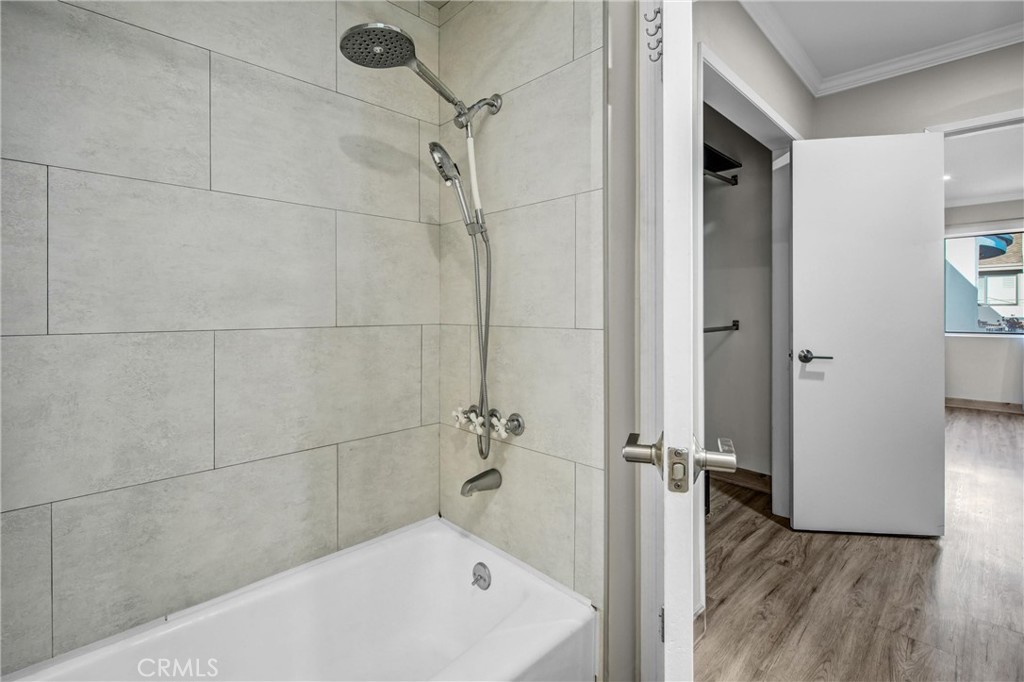 972 E California 304 Property Photo 27