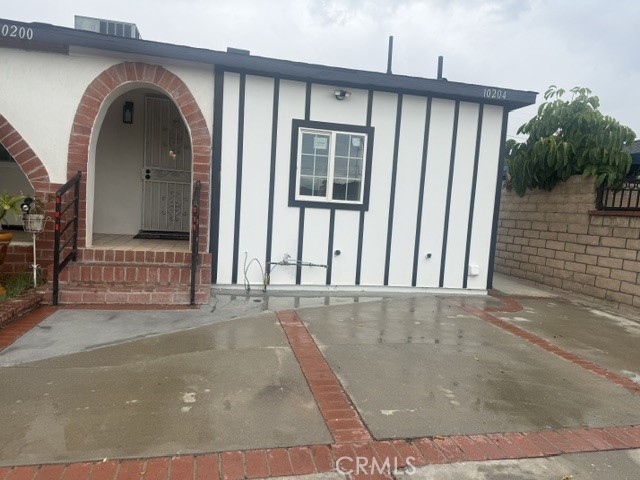 10200 10204 N Rincon Avenue N Property Photo 1