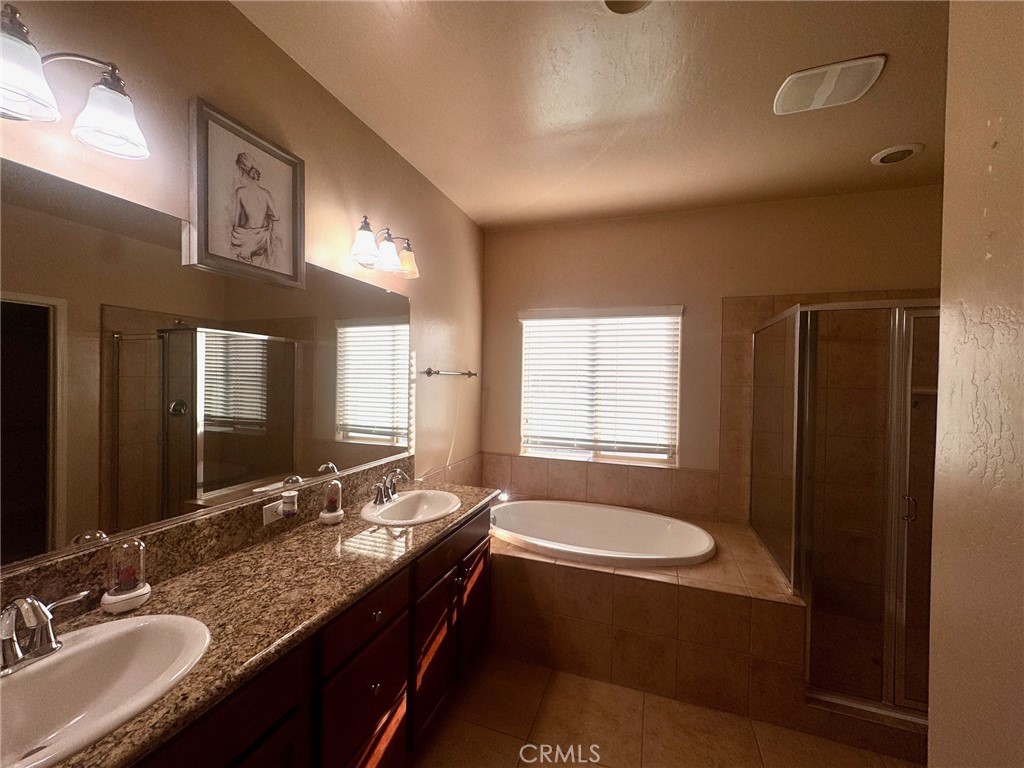 9506 Liberty Island Property Photo 2