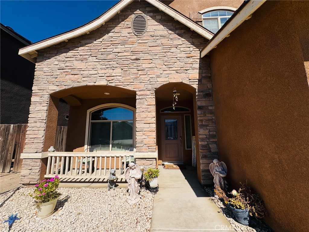 9506 Liberty Island Property Photo 4