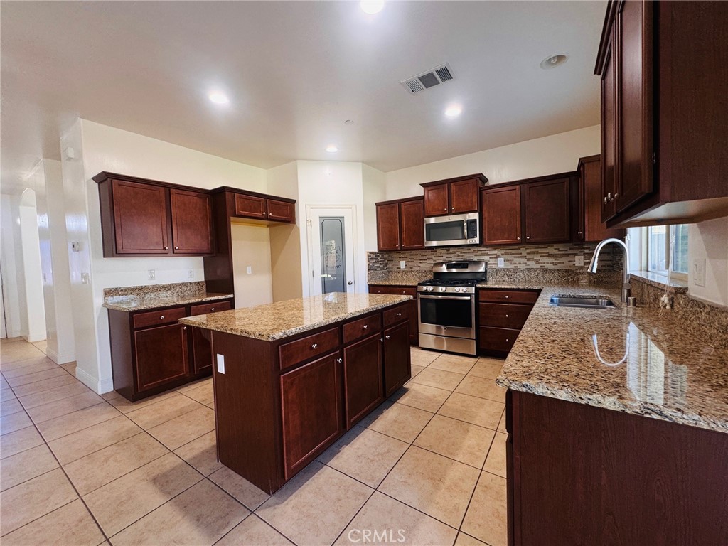 9506 Liberty Island Property Photo 9