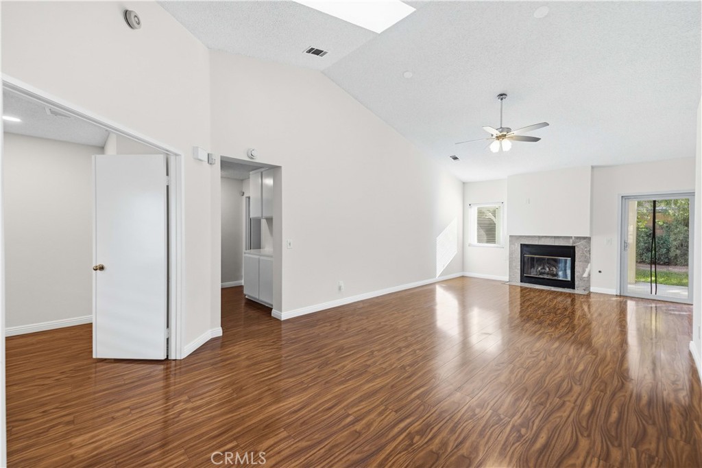 44328 Soft Avenue Property Photo 3