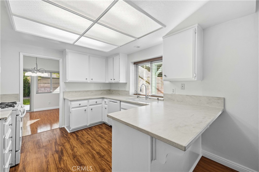 44328 Soft Avenue Property Photo 14