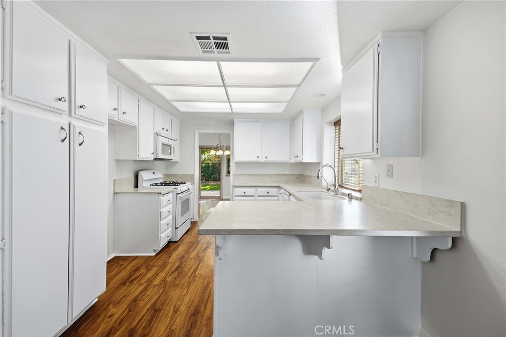 44328 Soft Avenue Property Photo 15