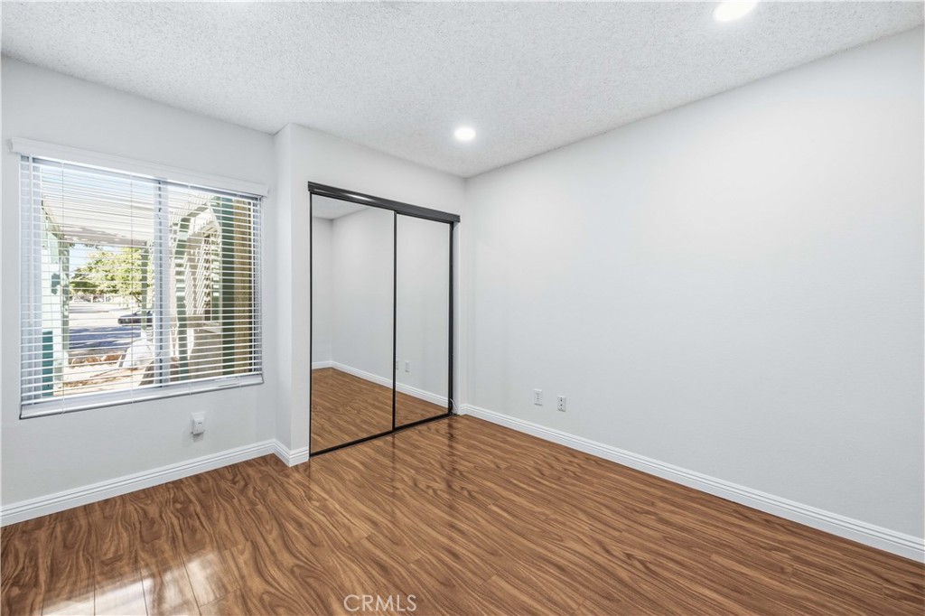 44328 Soft Avenue Property Photo 20