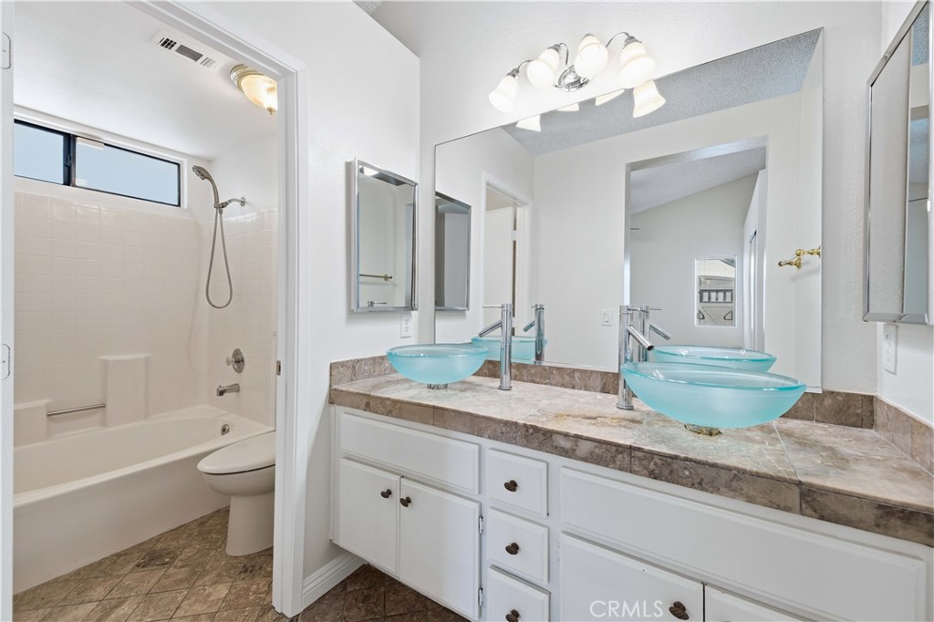 44328 Soft Avenue Property Photo 26
