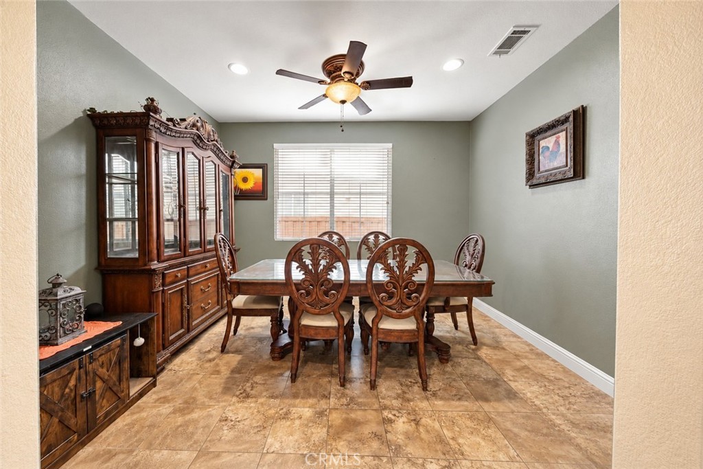 6119 Pilar Way Property Photo 5