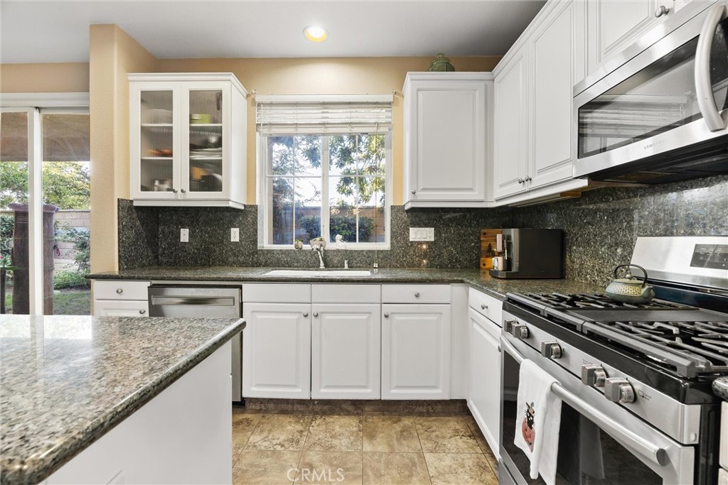 6119 Pilar Way Property Photo 10