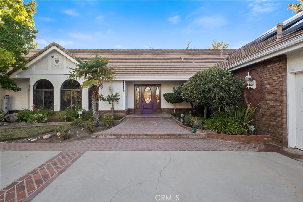 41529 Mission Drive Property Photo 1