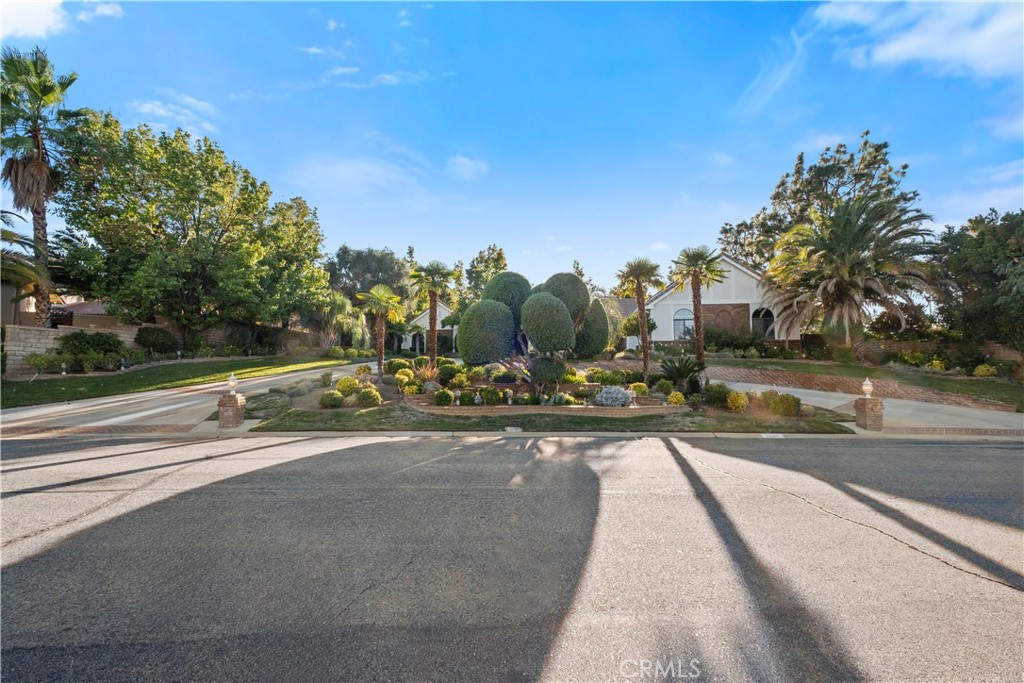 41529 Mission Drive Property Photo 5