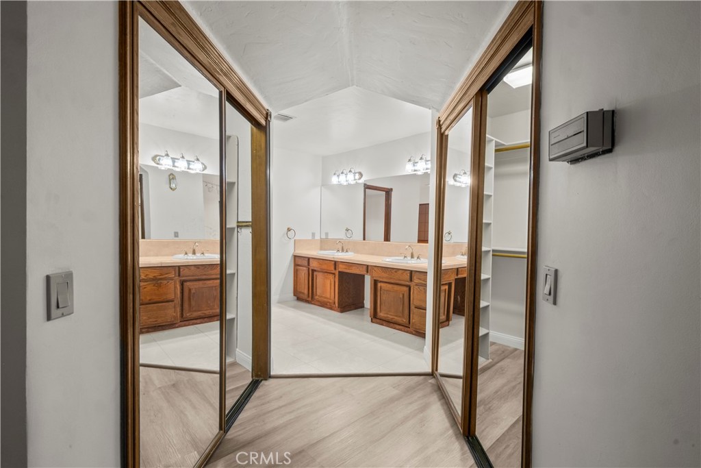 41529 Mission Drive Property Photo 19