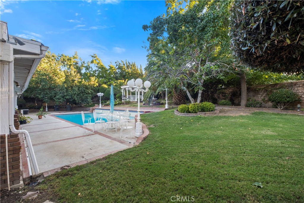 41529 Mission Drive Property Photo 44