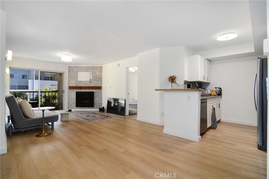 21400 Burbank Boulevard 202 Property Photo 2