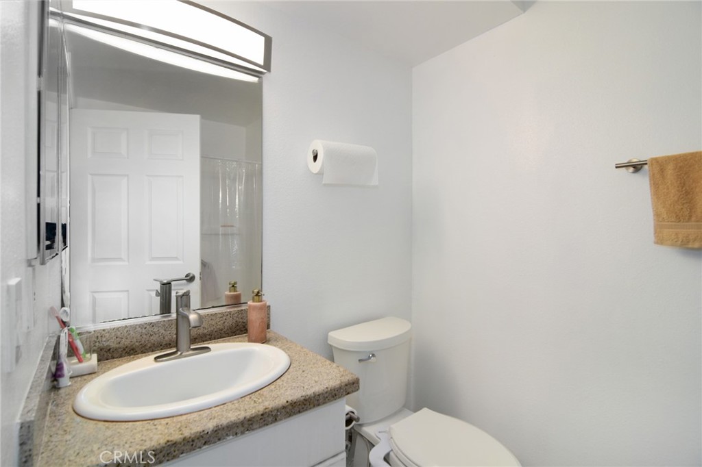 21400 Burbank Boulevard 202 Property Photo 13