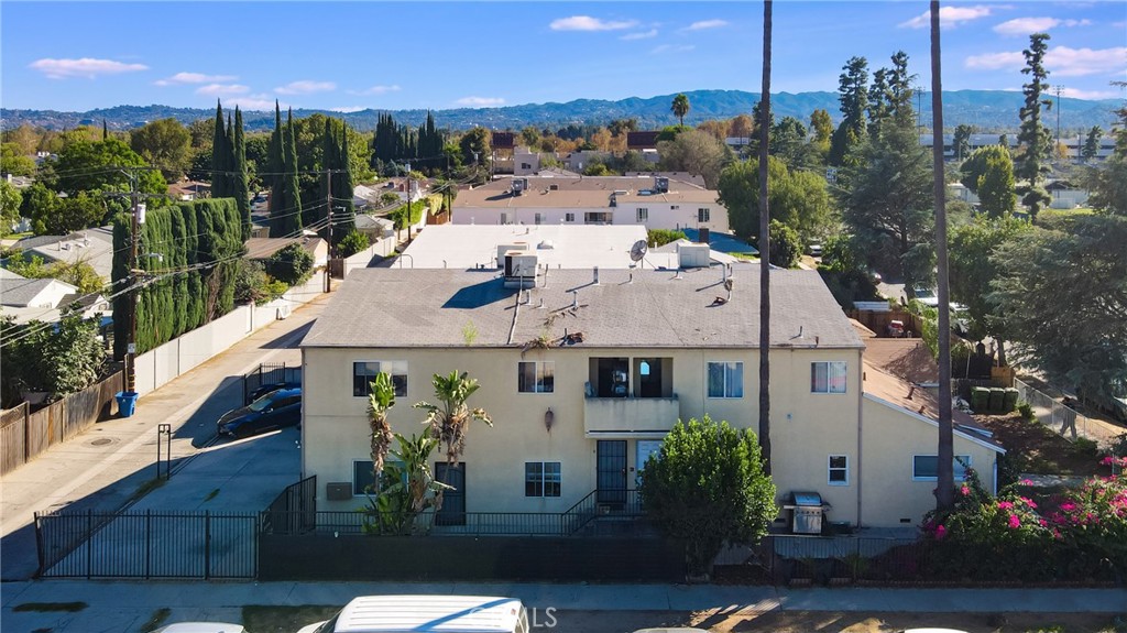 6512 Balboa Boulevard Property Photo 1