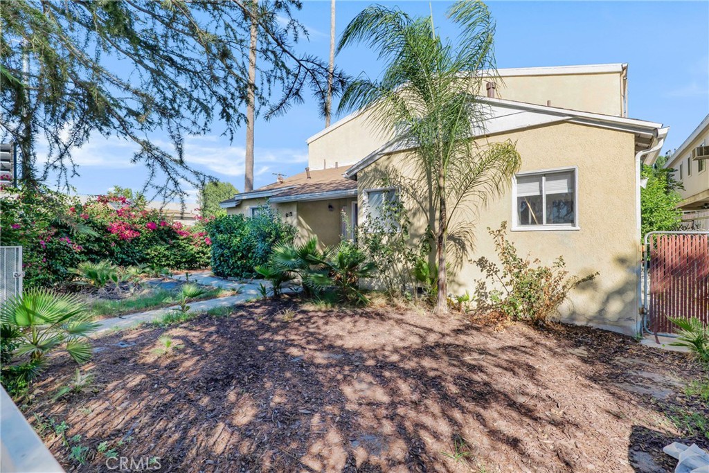 6512 Balboa Boulevard Property Photo 3