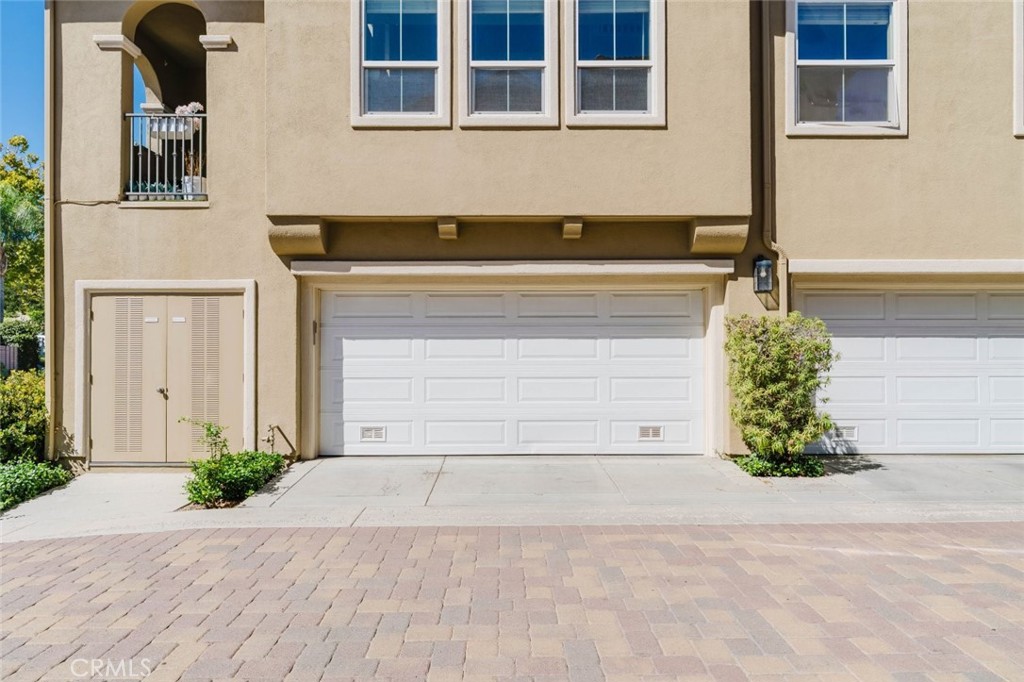 27028 Pebble Beach Drive Property Photo 3