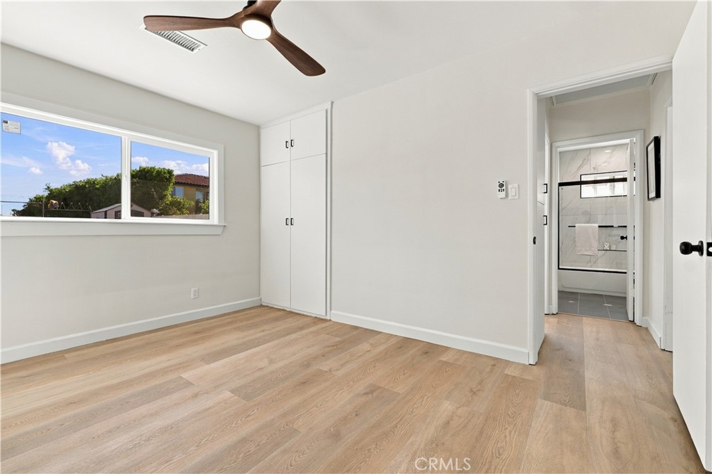 10216 Owensmouth Property Photo 19