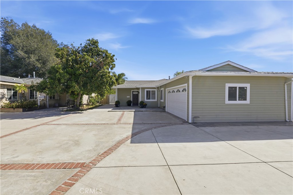 10216 Owensmouth Property Photo 24