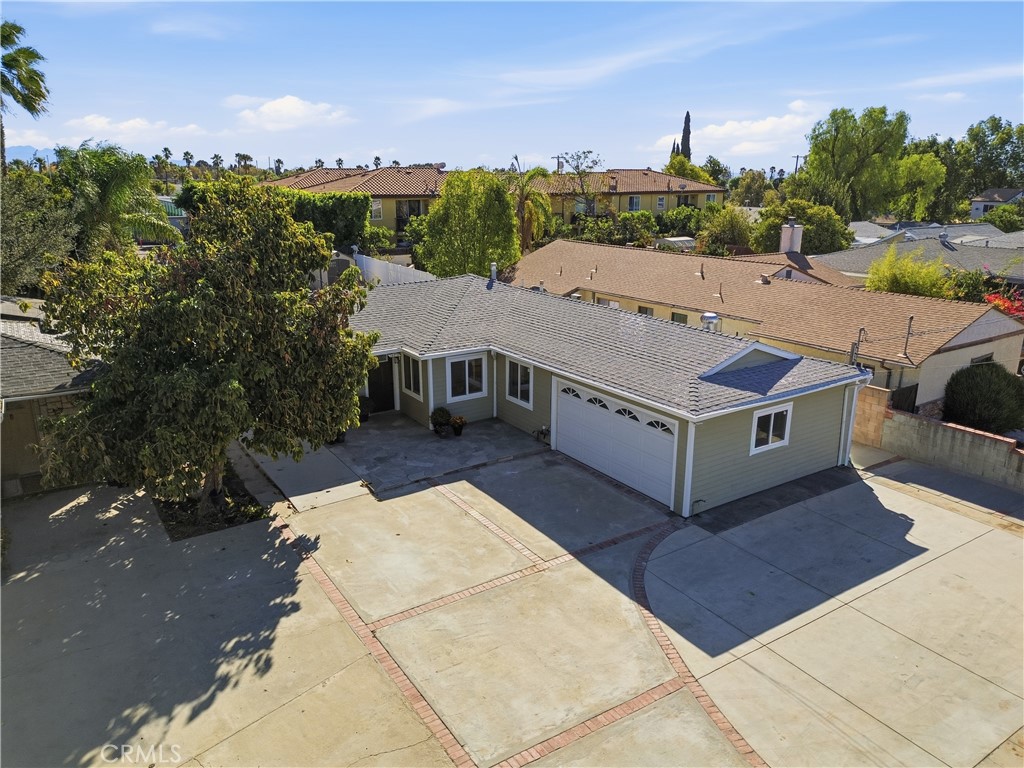 10216 Owensmouth Property Photo 28