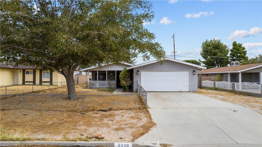 3330 Roxbury Property Photo 2
